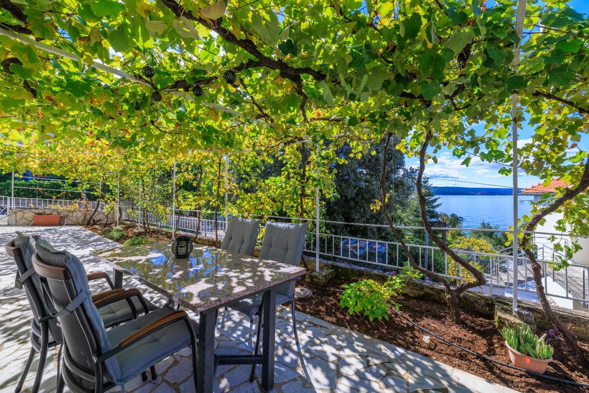 Apartments Maja Dramalj Εξωτερικό φωτογραφία